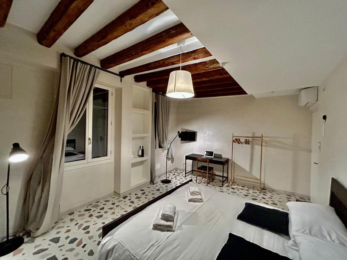 Farini Suites Wi-Fi Venice Luaran gambar