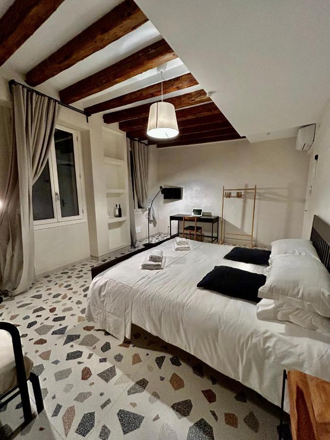 Farini Suites Wi-Fi Venice Luaran gambar