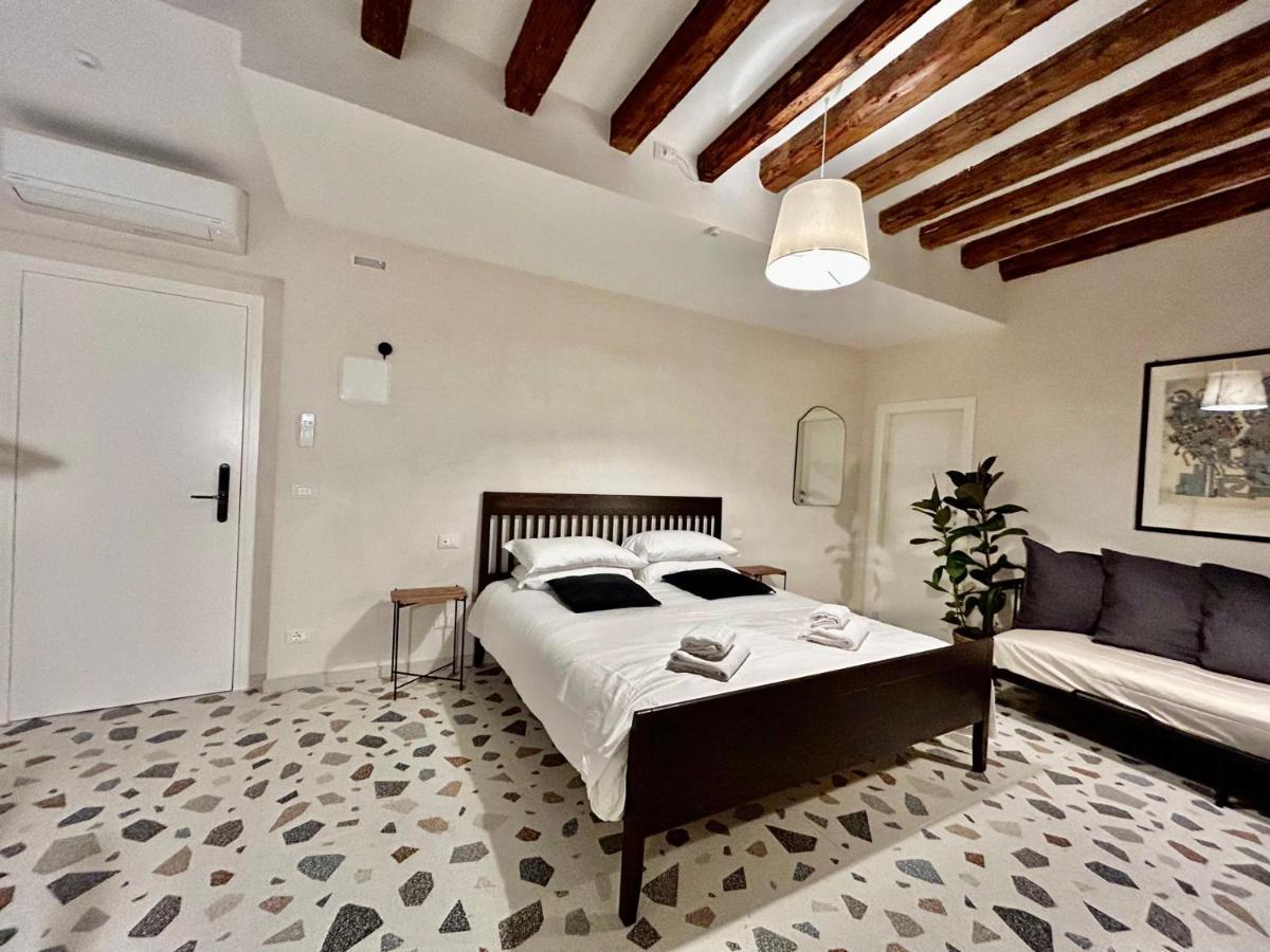 Farini Suites Wi-Fi Venice Luaran gambar
