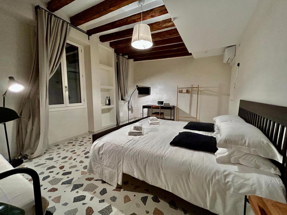Farini Suites Wi-Fi Venice Luaran gambar