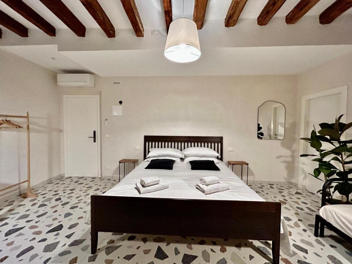 Farini Suites Wi-Fi Venice Luaran gambar