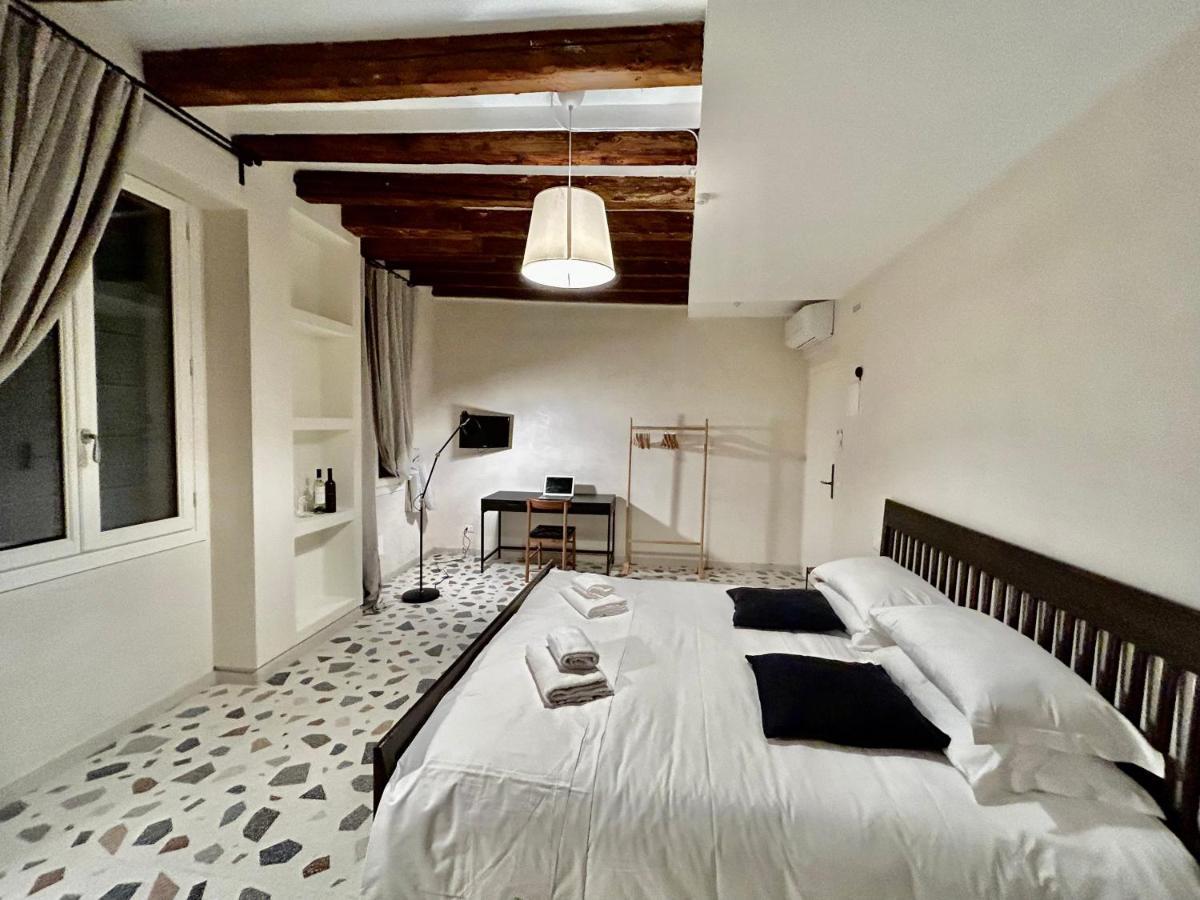 Farini Suites Wi-Fi Venice Luaran gambar