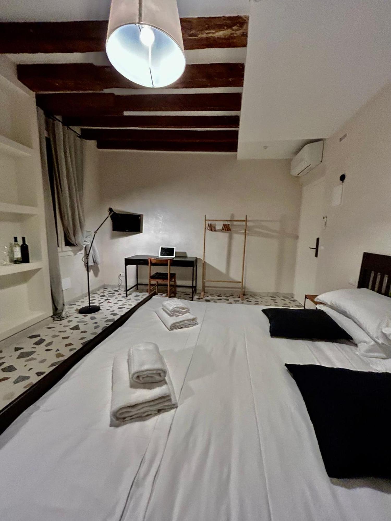 Farini Suites Wi-Fi Venice Luaran gambar