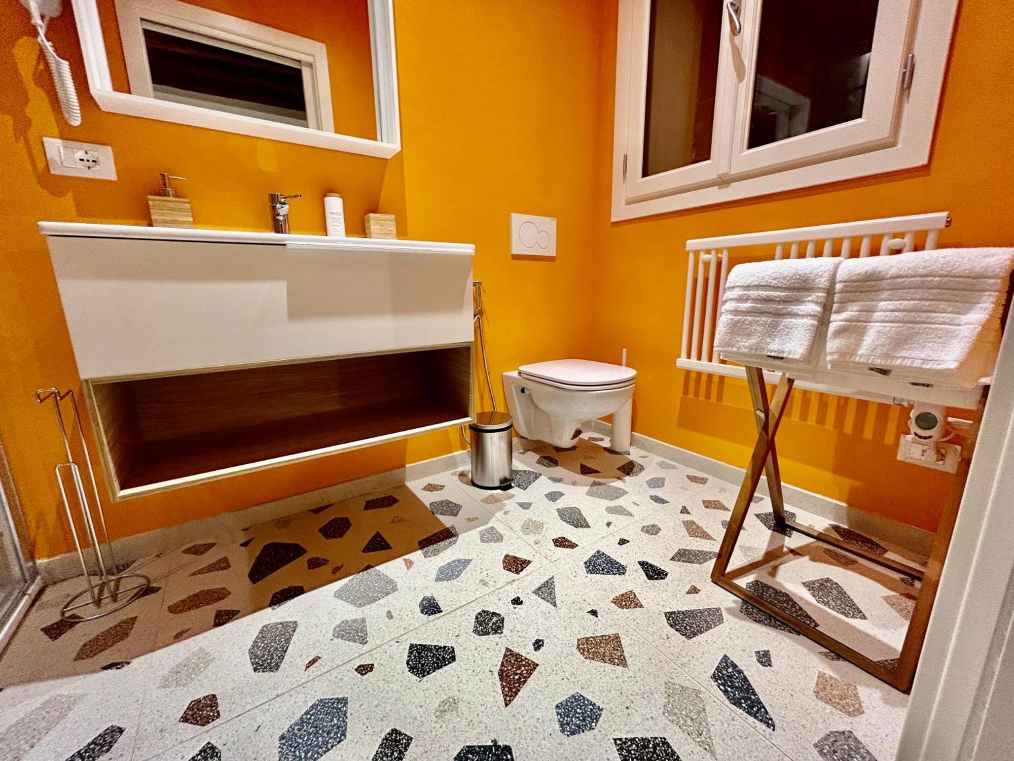 Farini Suites Wi-Fi Venice Luaran gambar