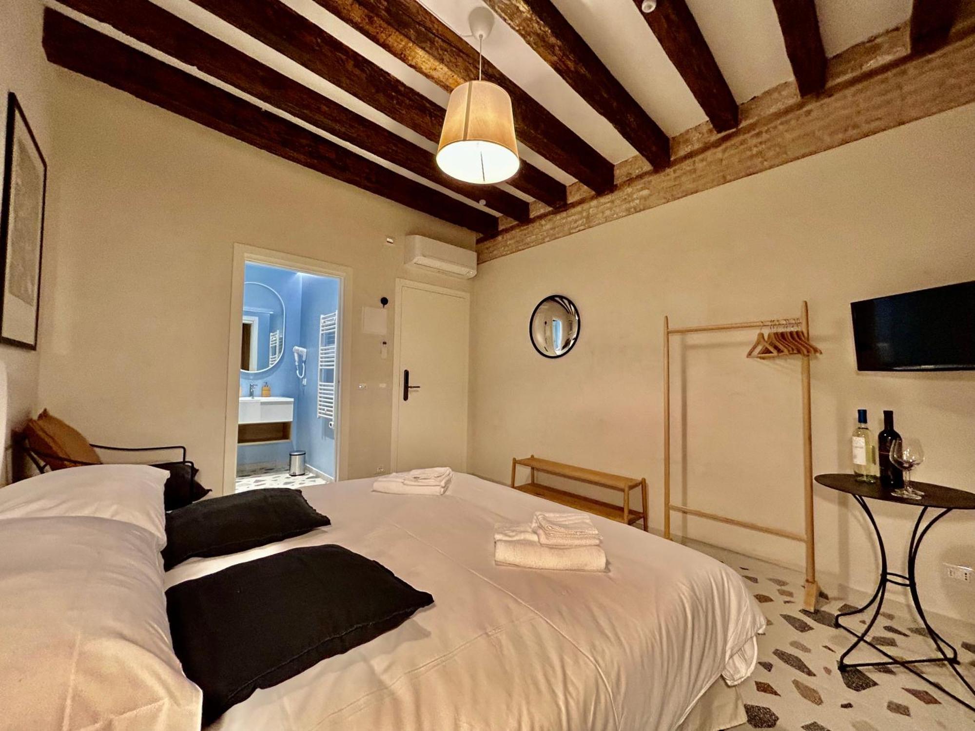 Farini Suites Wi-Fi Venice Luaran gambar