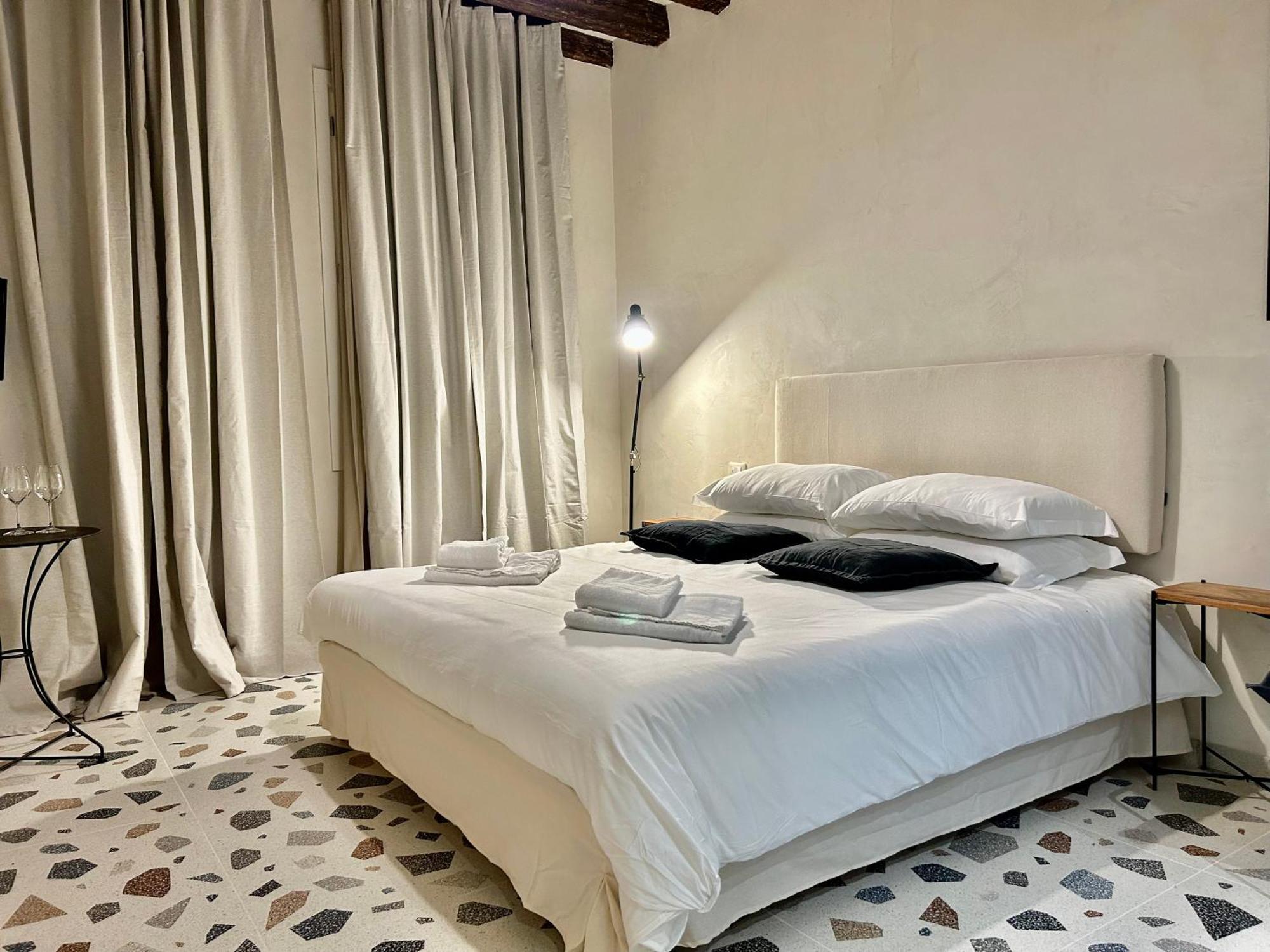 Farini Suites Wi-Fi Venice Luaran gambar